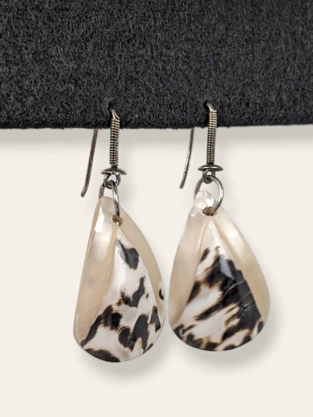 Cuban Dangling Spotted Shell Earrings